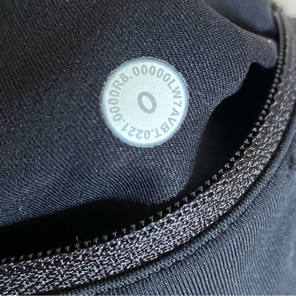 Lululemon Speed Up Mid-Rise Short 4" Black - Picture 6 of 7